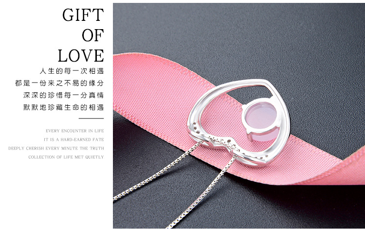 Simple Heart-shaped Popular Necklace S925 Silver Zircon Clavicle Chain display picture 3