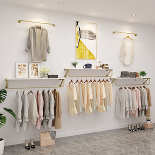 ���b��չʾ���Ϡ��ڒ�ʽ��Ů�b��؛����м�����¼ܒ��¼��Fˇ��