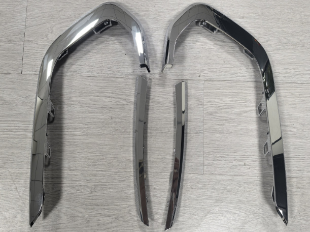 Factory Direct Sales 8450090633 Suitable for Lada Right Lower Front Bumper Trim Strip