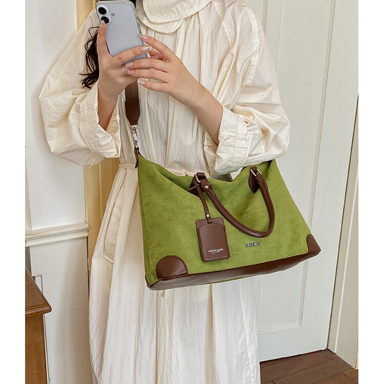Cross-border new 2026 niche women's fashion simple tote bag, versatile shoulder bag, large capacity crossbody bag Cross-border new 2026 niche women's fashion simple tote bag, versatile shoulder bag, large capacity crossbody bag