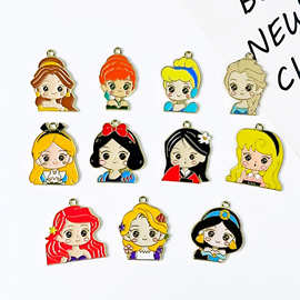 跨境卡通大号在逃公主头像滴油合金饰品配件吊坠耳饰DIY挂件批发
