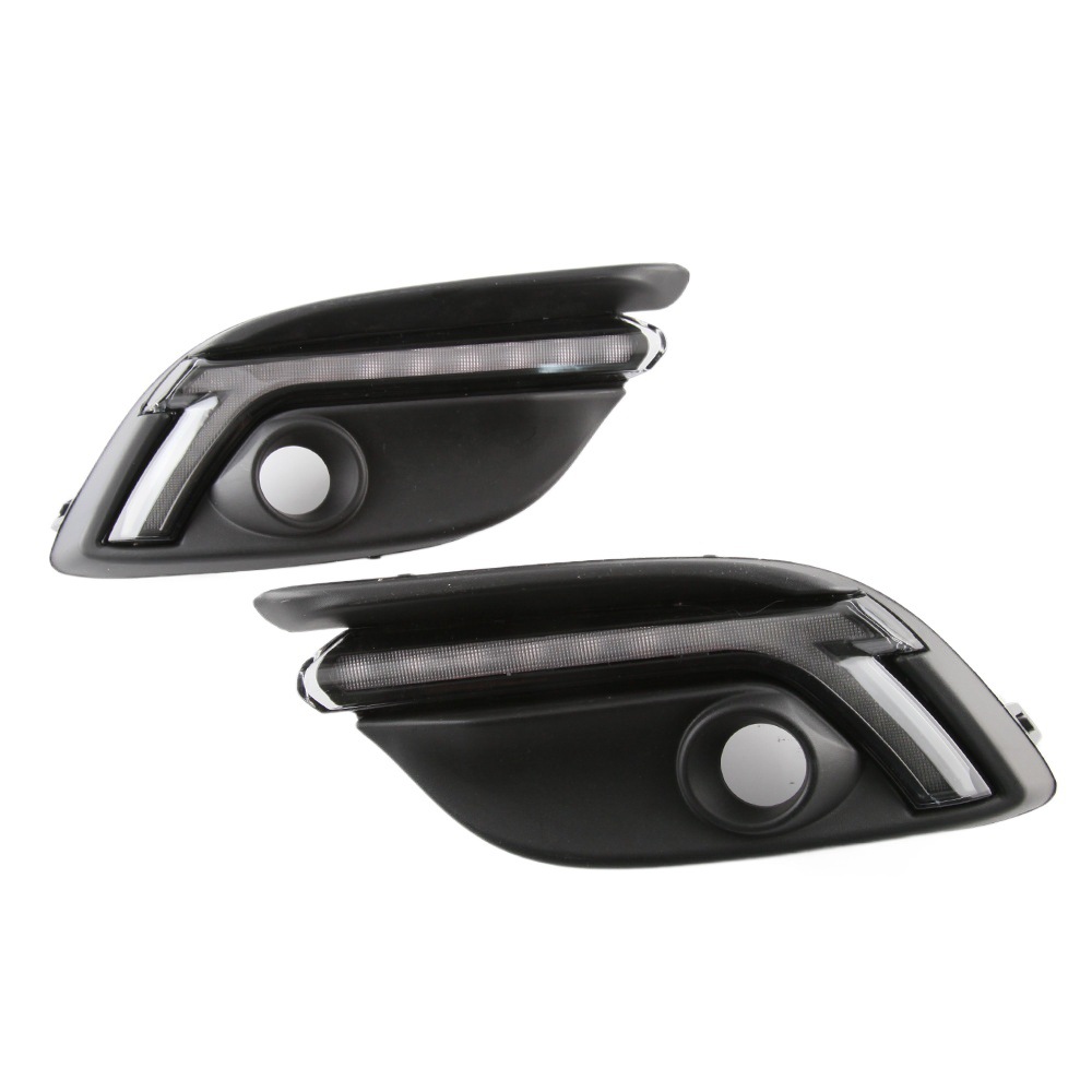 Aplicable corriente a la luz diurna de Mazda onksela de 17 años R nueva luz corriente de tres días del caballo versión extranjera