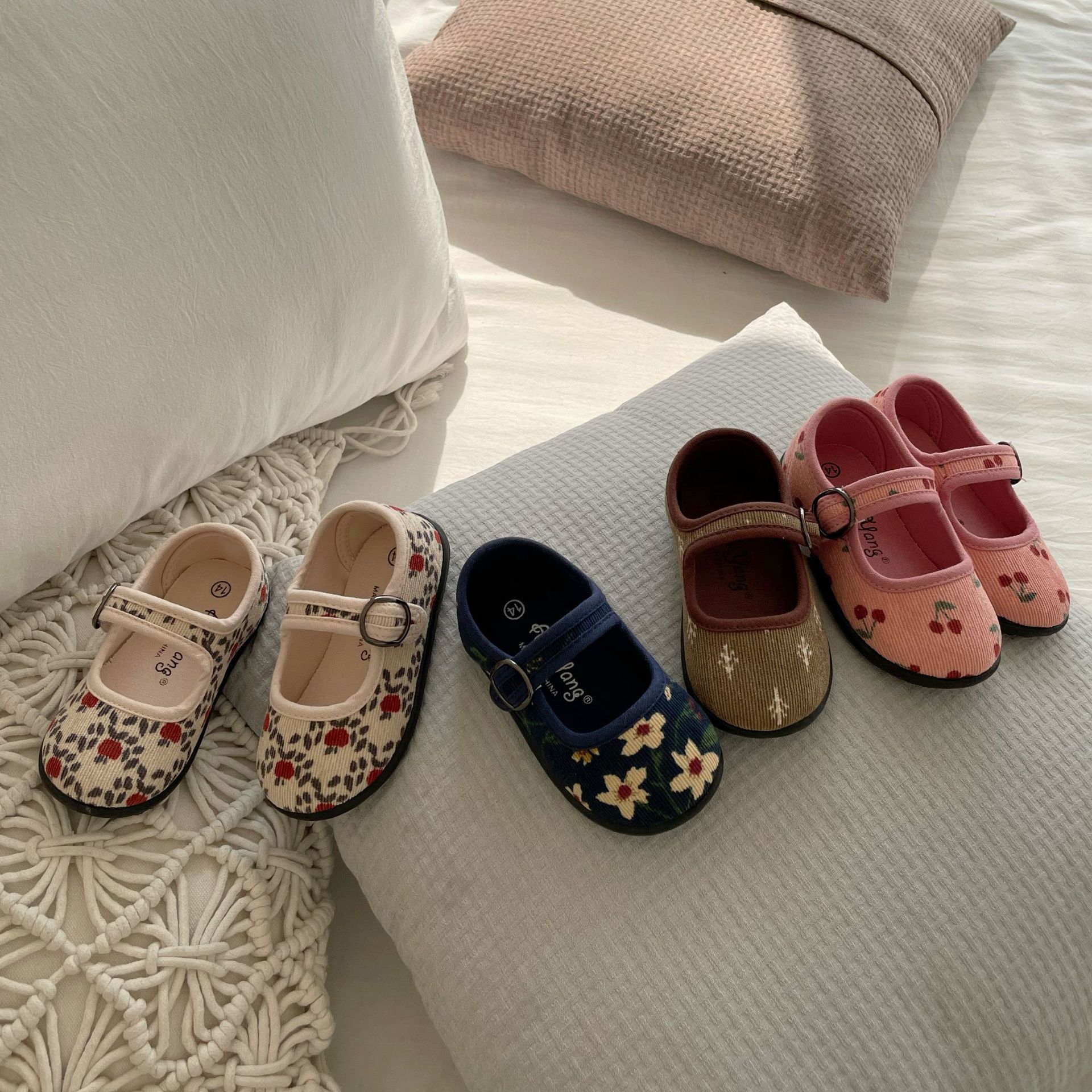 Title 2, Meisjes Sen Series bloemen klittenband retro st...