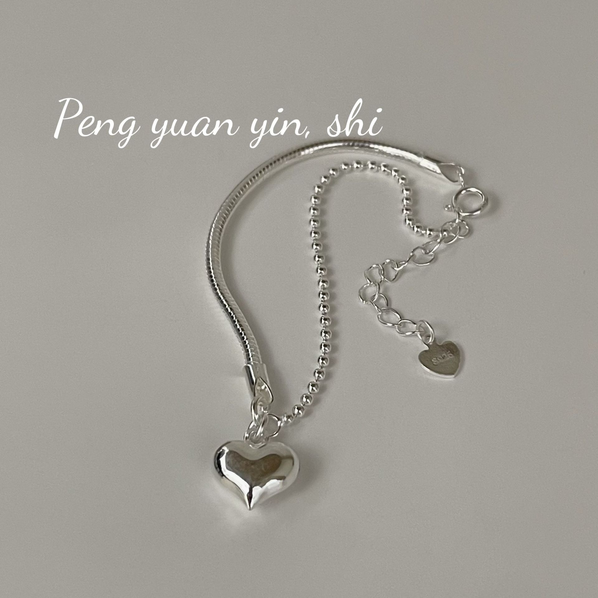 Bracciale a forma di cuore in argento sterling per donna, stile Niche Ins, design asimmetrico, leggero, sensazione di alta qualità, coreano_voghion.com