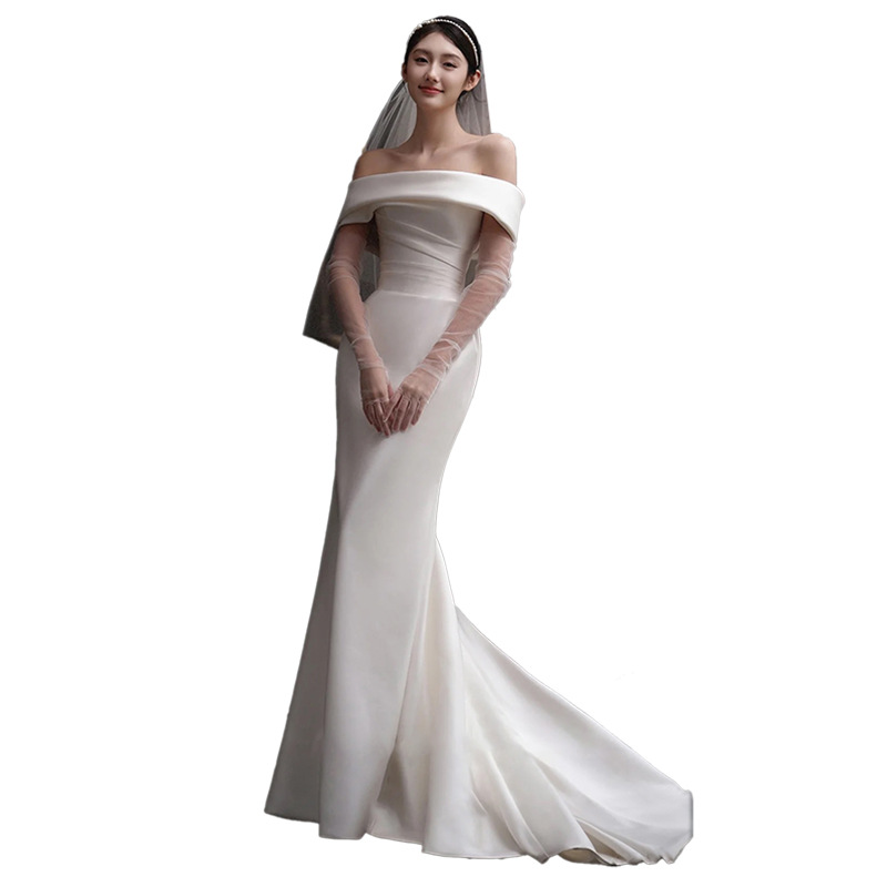 Elegant Satin Mermaid Wedding Dress With Off-Shoulder Neckline & Detachable Train – Timeless Bridal Gown For Modern Brides_voghion.com
