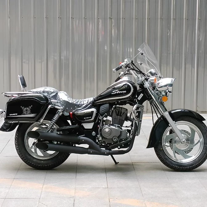 Круизер-мотоцикл Qianjiang Storm Prince 150cc, американский ретро стиль, ветровое стекло и багажник