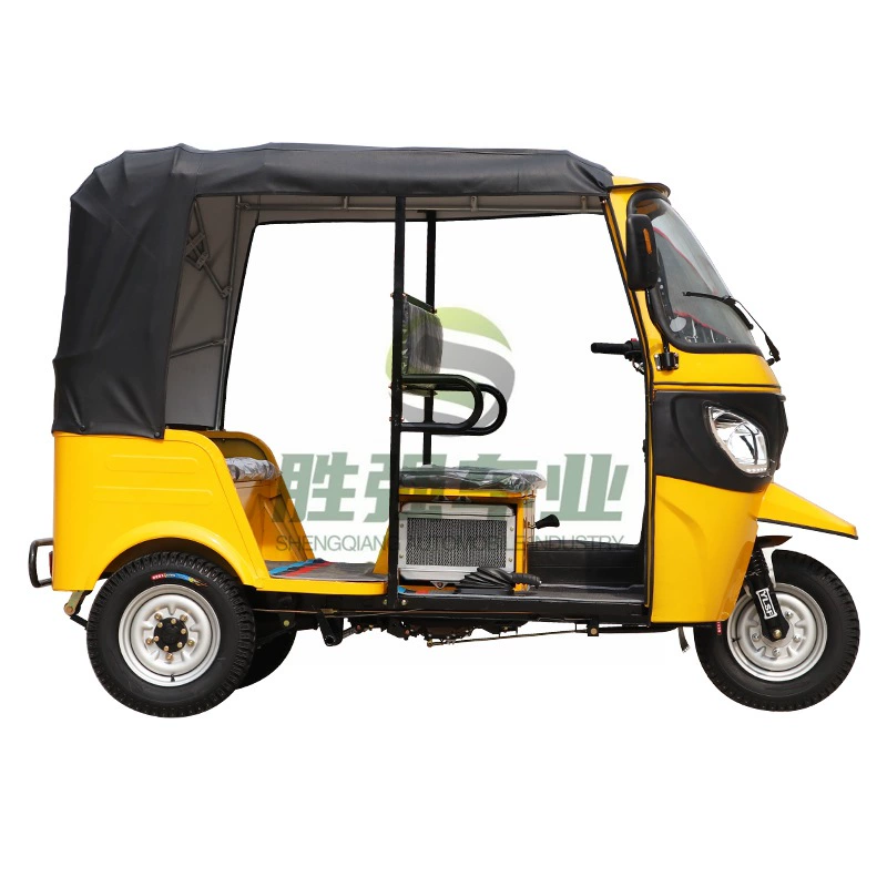 Трёхколёсный трицикл Bajaj Dudu, бензиновый, для пассажиров и экскурсий, тент на 3 места