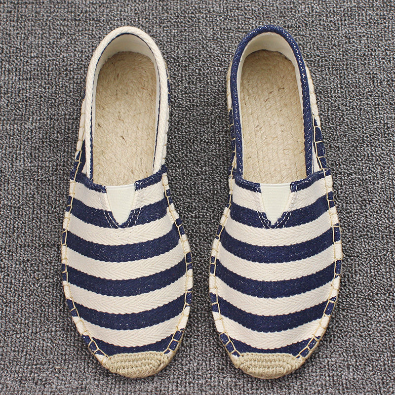 Thick blue strip✓