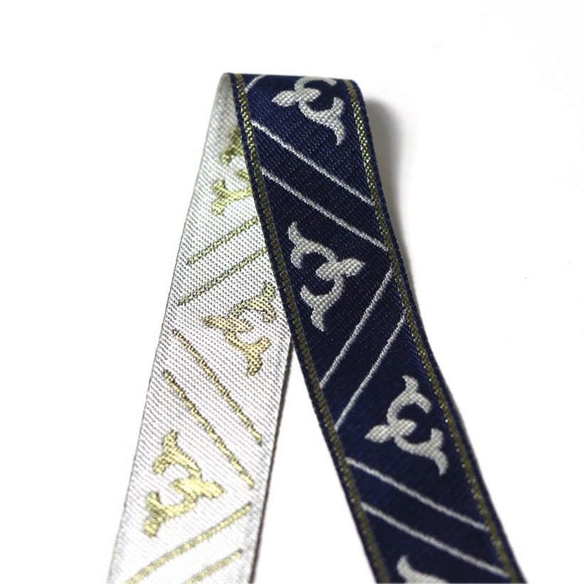 3cm de ancho de alta precisión de tela jacquard nuevo estilo chino Lotus Ruyi estampado vestido chino cuello borde de la mesa bandera de empalme