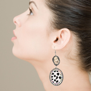 Fashion Creative New Multi-layer Pu Leather Cactus Shape Bohemian Trend Earrings display picture 12