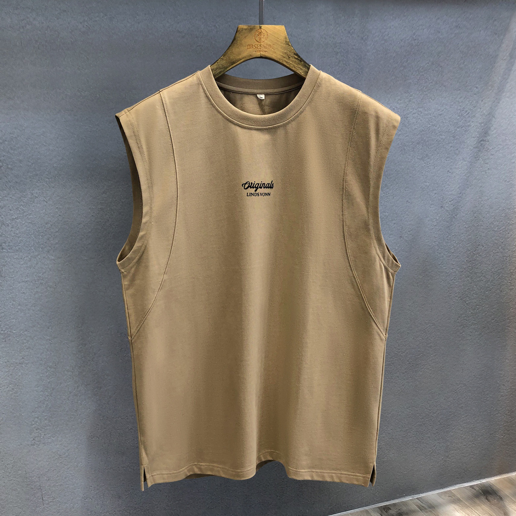 Men's summer vest, American style, suitable for wearing as outerwear, innerwear, quick-drying sleeveless T-shirt, base layer.