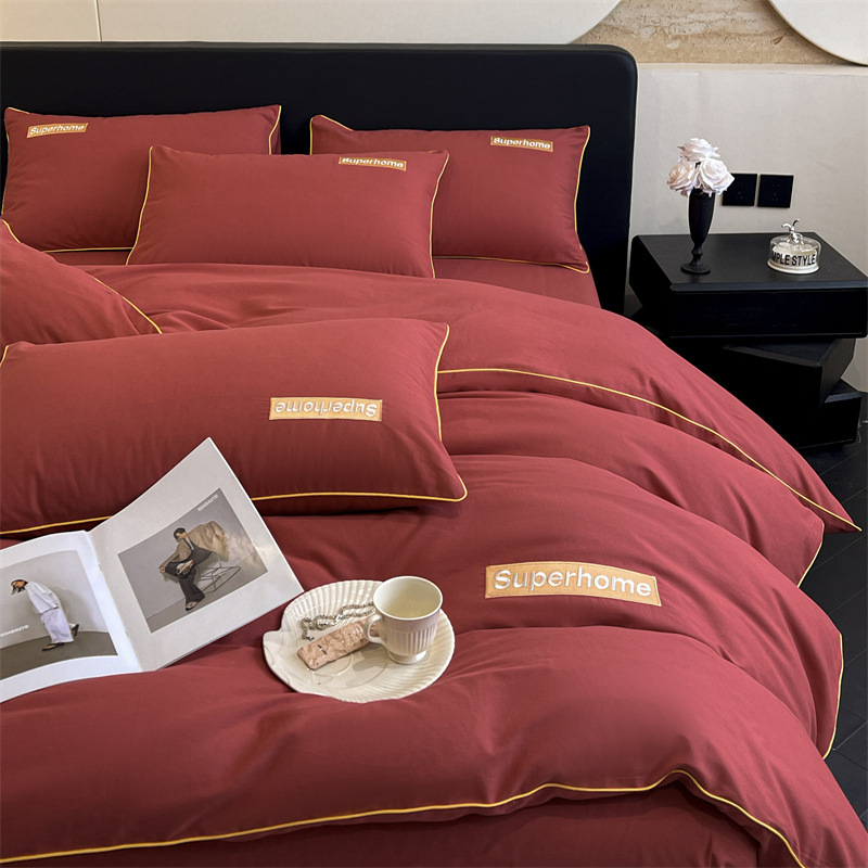 Cama cepillada de algodón puro simple de cuatro piezas de una clase de algodón materno e infantil otoño e invierno funda de edredón gruesa sábana ropa de cama de tres piezas