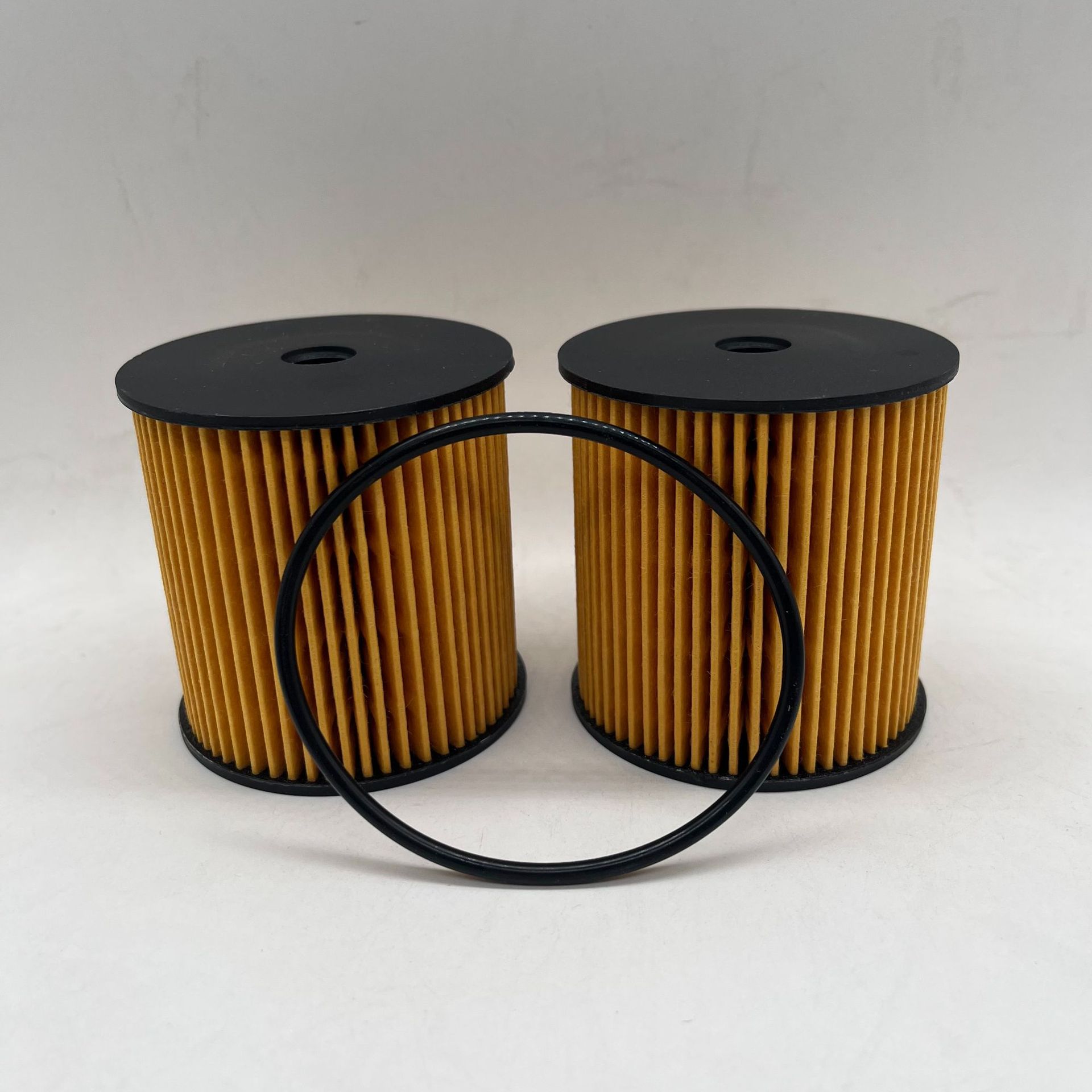 Oil Filter Mo611 High-Efficiency Filter for Car Engine Oil, Oil Filter Element Suitable for Wrangler and Dodge