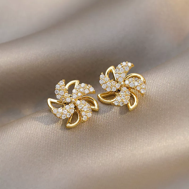 Серебряная игла, вращающаяся ветрячок игрушка, серьги, образец серебро 925, корейский стиль, микроинкрустация, с бриллиантами, оптом