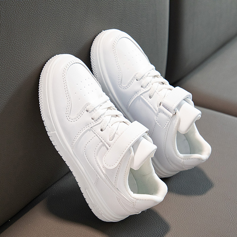 Zapatos blancos de primavera para niños color sólido Rendimiento del campus Zapatos de una sola capa Zapatos de mesa casuales Pequeños niños de secundaria Estudiantes de escuela primaria Fondo plano sólido
