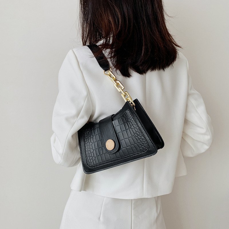 Bolso de mujer de verano 2024 moda nueva moda bolso de hombro de brazo casual versátil bolso de mochila