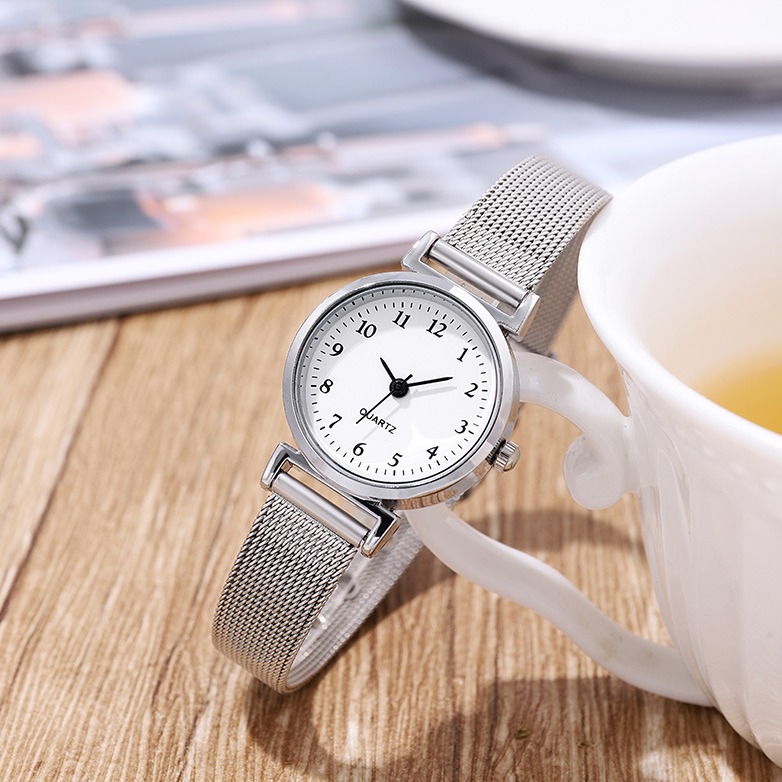 Semplice orologio da donna in stile coreano, speciale per studenti, orologio digitale con cinturino in maglia, piccolo temperamento, al quarzo, da donna_voghion.com