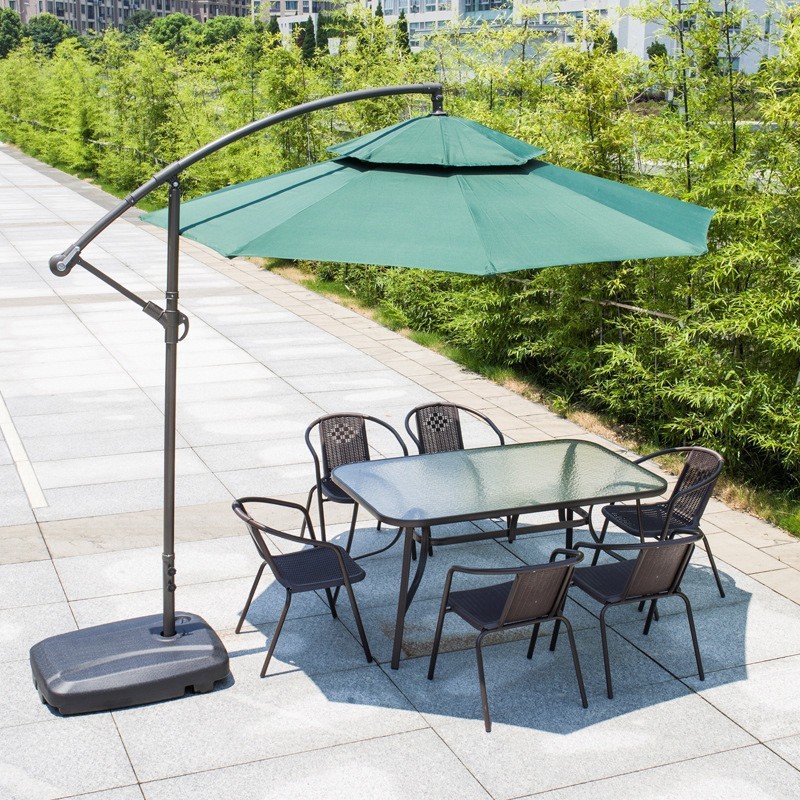 Mesa y silla al aire libre con sombrillas sombrillas combinadas al aire libre café y té de leche al aire libre silla de caña de patio de hierro forjado