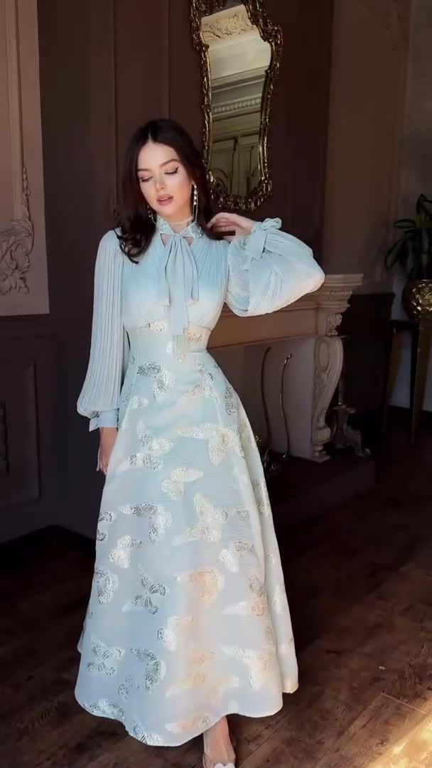 European American 2025 Spring Elegant And Noble Long-Sleeved Dynamic Romantic Style Gold-Embossed Long Dress For_ecoleips.com