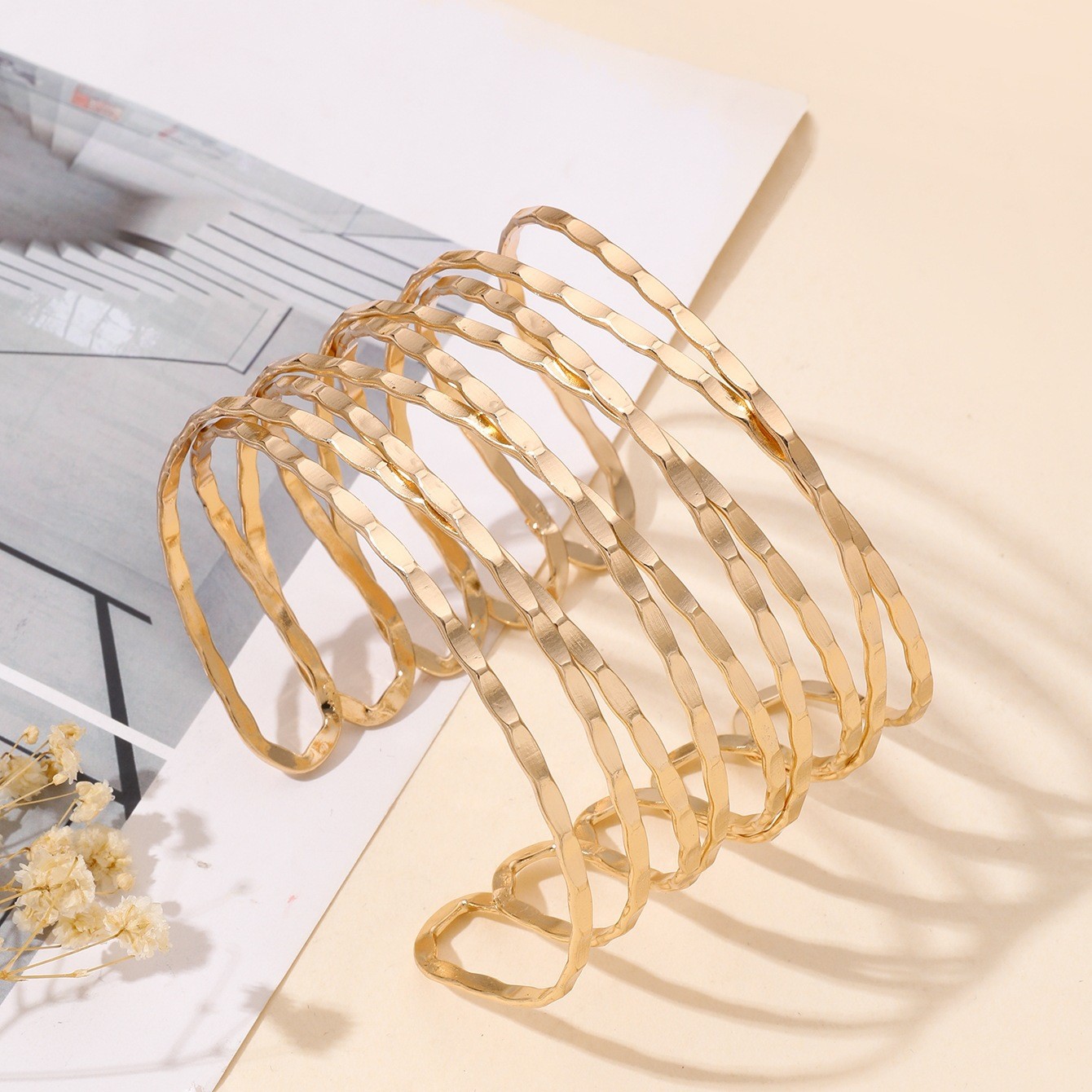 Europea y americana exagerada punk pulsera hueco doble Cruz brazo anillo malla metal pulsera abierta pulsera al por mayor