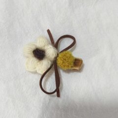 新款奶茶色针织花朵发圈甜美少女百搭头圈盘发抓夹侧边夹子发卡子
