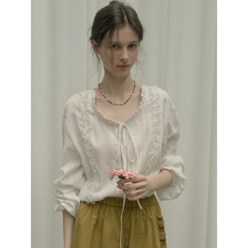 Lace white spring summer fashionable design shirt for leisure