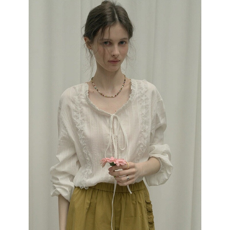 Lace Collar White Blouse for Women, Spring and Summer Fashion, French Style, Simple Design, Casual Loose Shirt