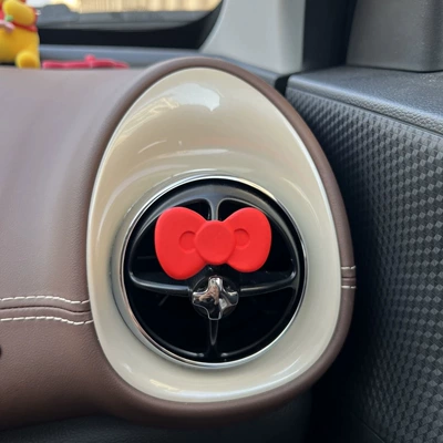 Car Perfume Aromatherapy KT cat car air vent - red-bow-without-essential-oil
