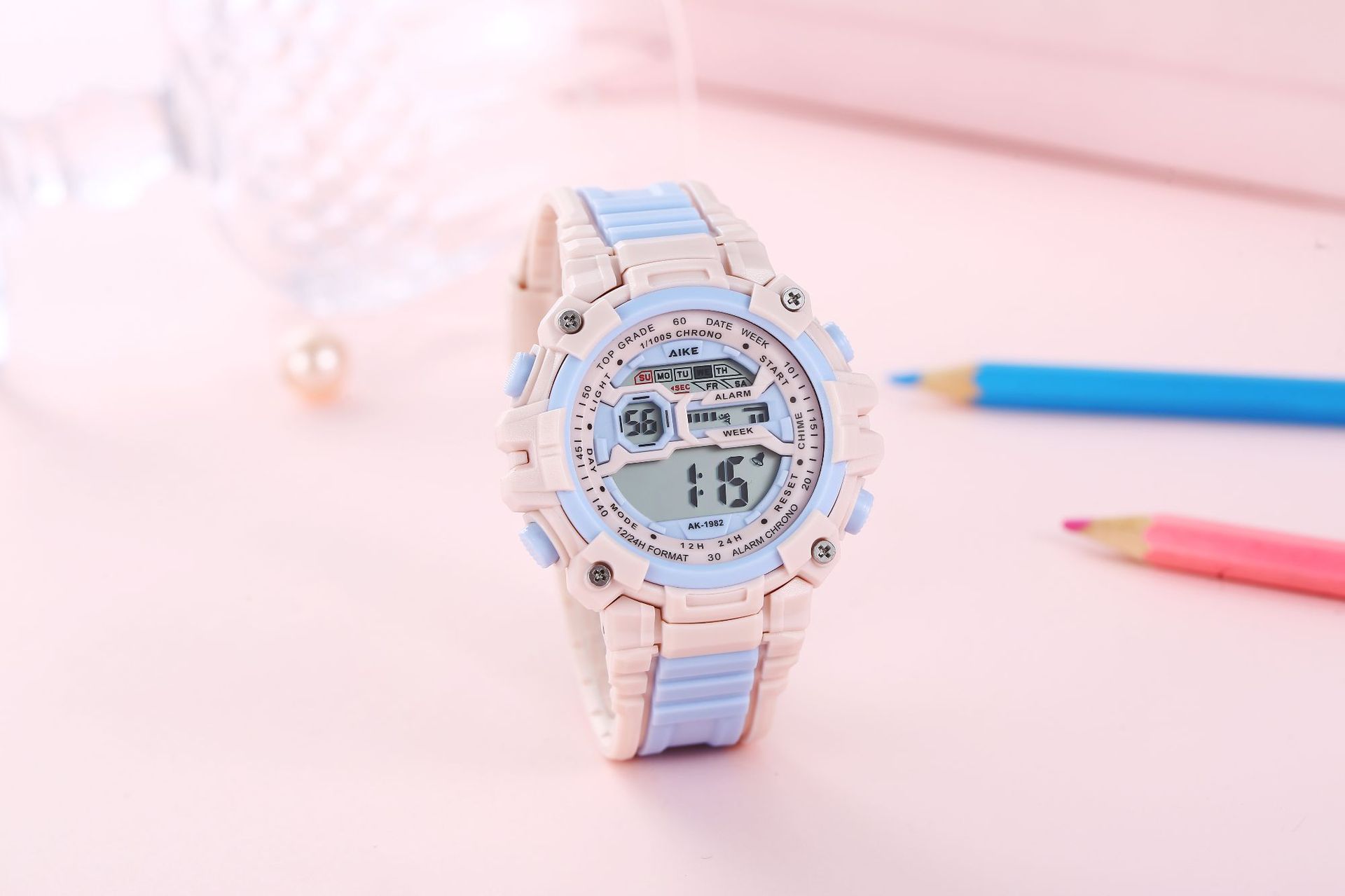 Nuevo estilo británico simple reloj electrónico de color de empalme estudiantes niños reloj de pulsera universal fresco reloj electrónico de alta calidad