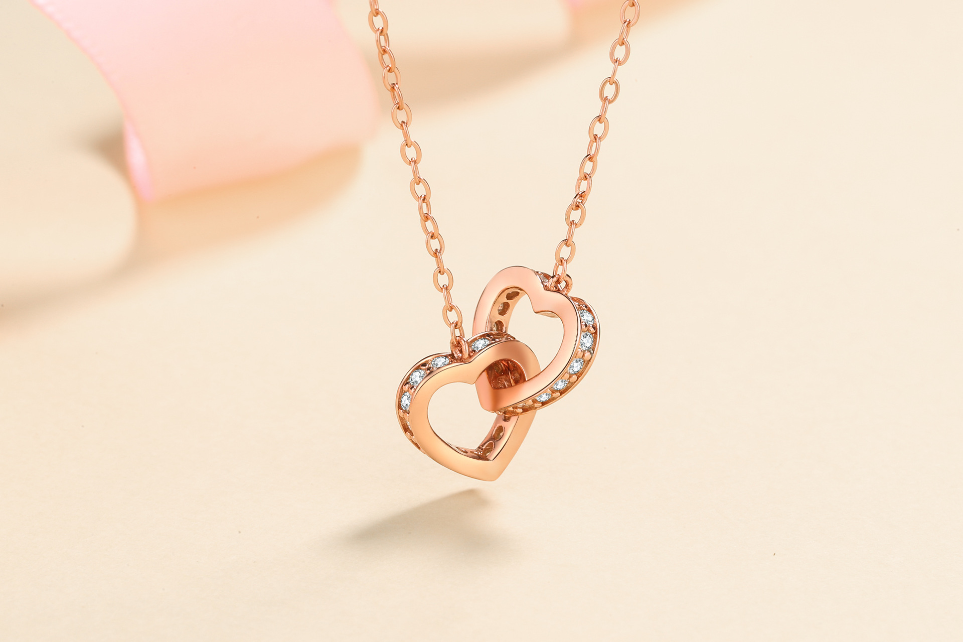 7g Weight Moissanite, Zircon Inlay Material 925 Sterling Silver Moissanite Zircon Plating Inlay Heart Shape Pendant Necklace
