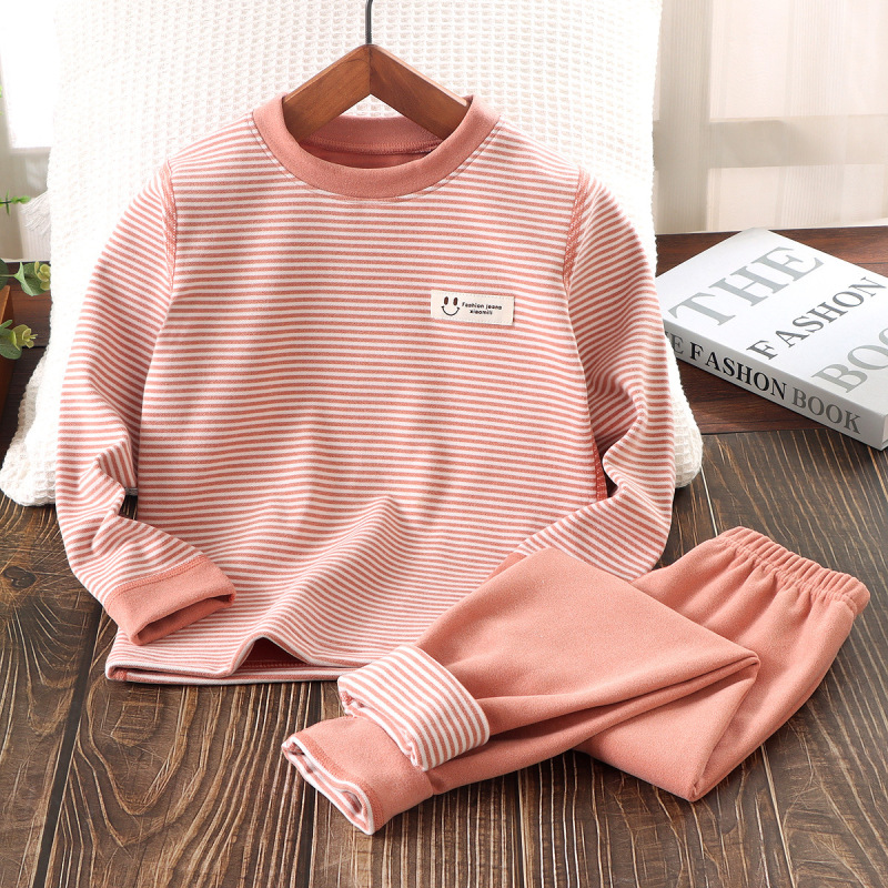 秋冬の新型の中で大きい子供の秋の服の秋のズボンの男女の金の骨がない徳の絨毯の保温の下着|undefined