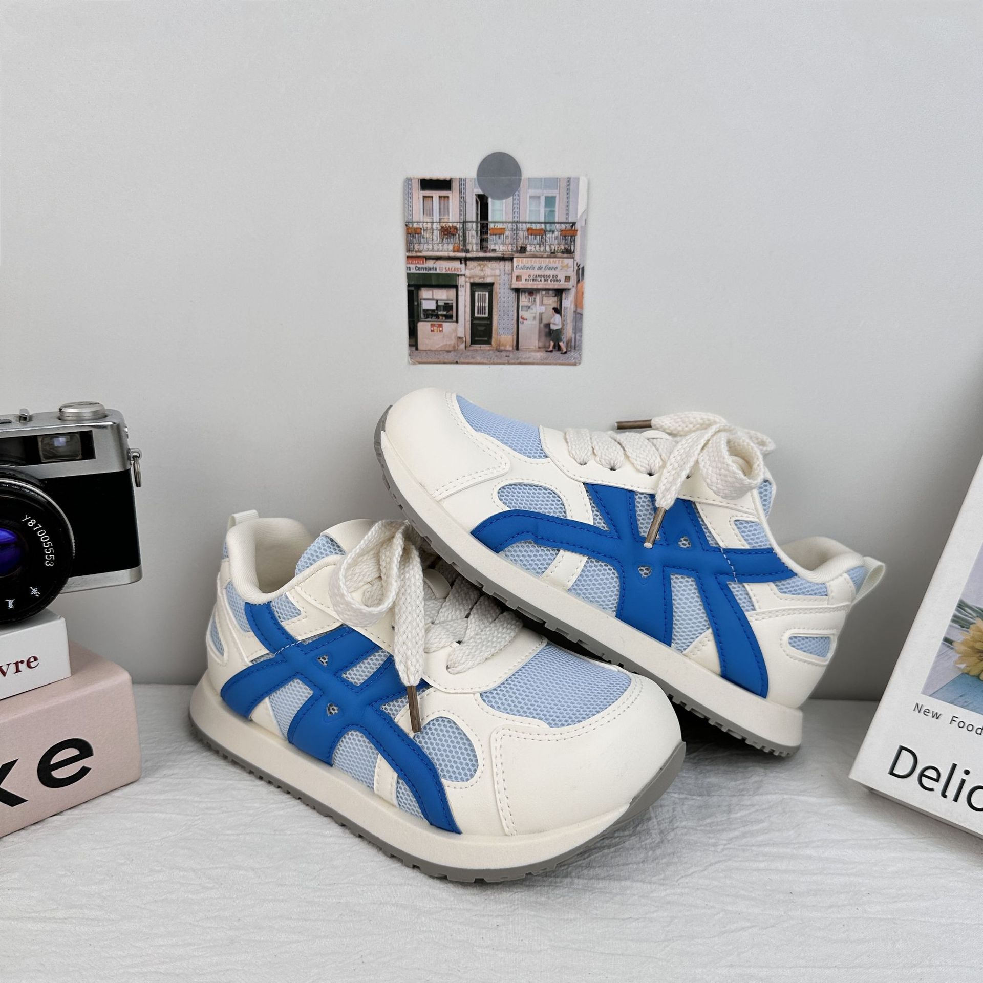 Zapatos de entrenamiento de ondas gruesas de mujeres 2025 nuevos zapatos de verano respirables de red Gump zapatos de skate casuales