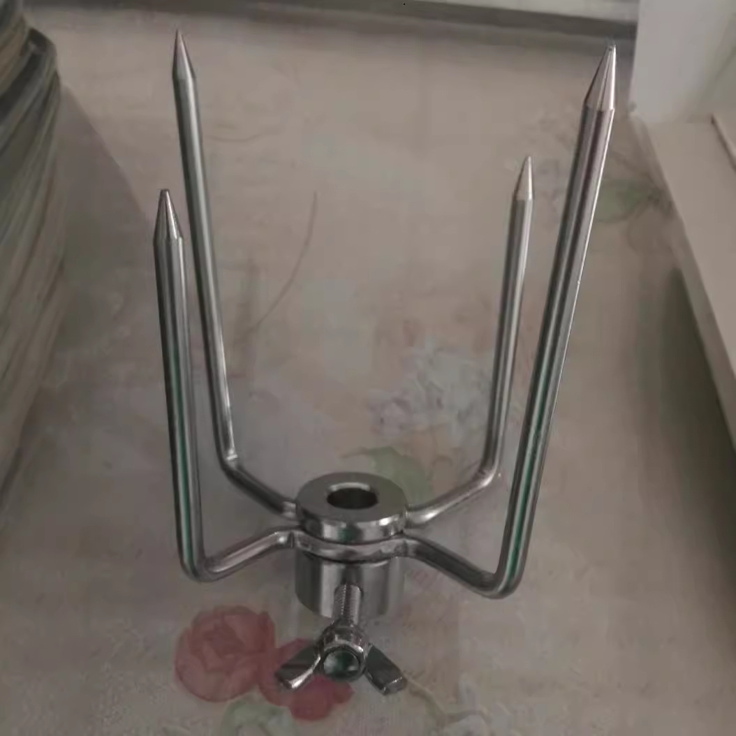 Horquilla de barbacoa giratoria accesorios de horno Tenedor de barbacoa de grado alimenticio Tenedor de barbacoa de acero inoxidable hecho en casa transfronteriza exclusiva