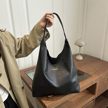 Դ�^���SܛƤ���ذ�������ͨ�چμ��Ҹ�°�Ů������e���а���