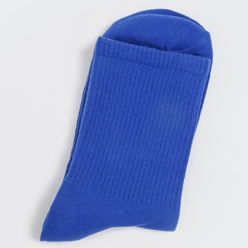 Calcetines de mujer para primavera y otoño, calcetines de algodón de color liso, versátiles y a la moda, calcetines holgados, calcetines de longitud media, calcetines deportivos que absorben el sudor, venta al por mayor.