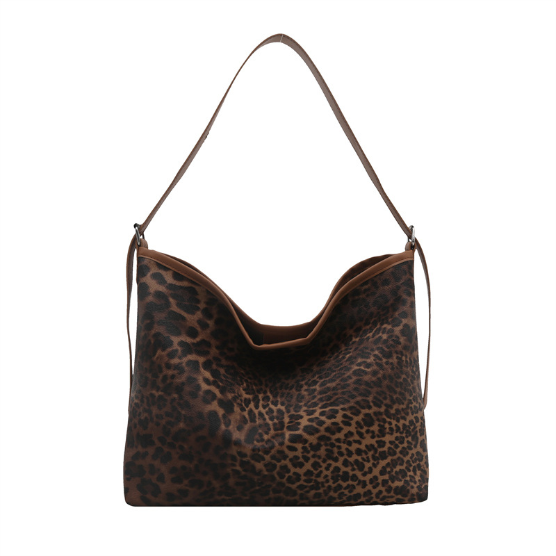Bolso de moda de gran capacidad 2024, nuevo estilo coreano leopardo mochila retro ocio viaje bolsa de hombro