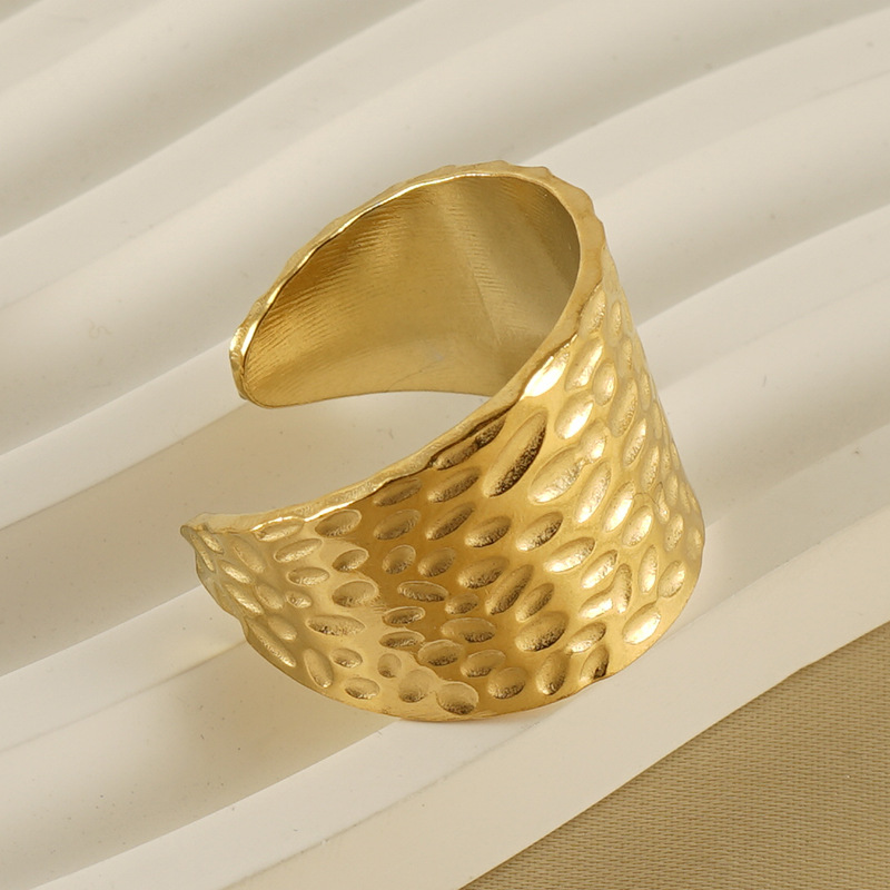 Anillo abierto martillado personalizado retro europeo y americano transfronterizo anillo ajustable de acero inoxidable anillo de dedo índice para hombres y mujeres