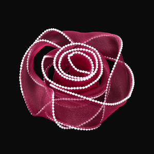 Material de tienda de flores pequeño estilo de fragancia Orejas de conejo de felpa Día de San Valentín conejo oreja tela de embalaje ramo redondo flor material de embalaje