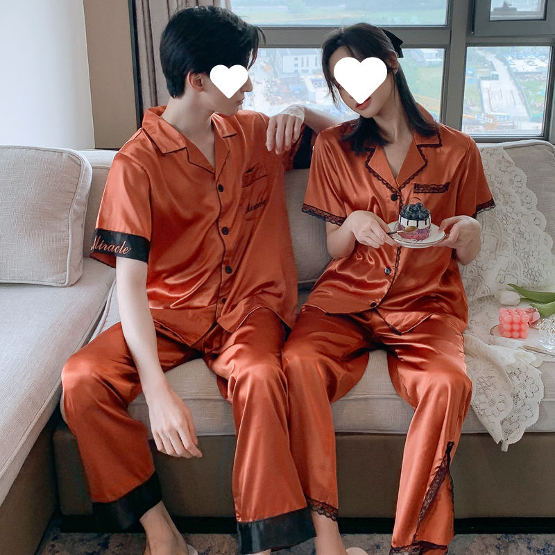 카라멜 스타일의 반팔 팬츠