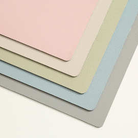 清新彩色PVC双面革纳帕纹防污隔热皮革餐桌垫鼠标垫手提袋原材料