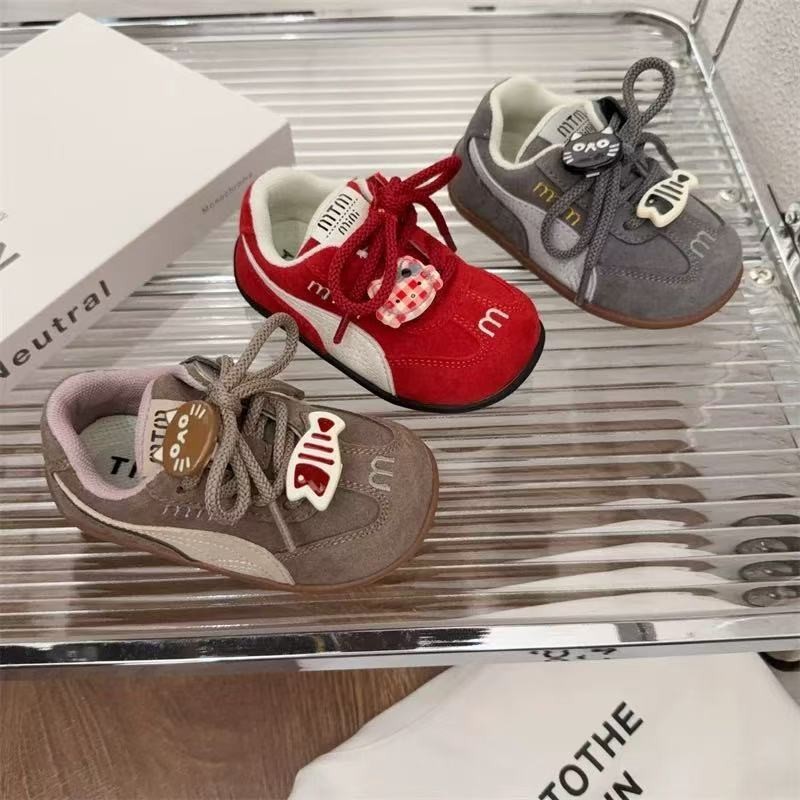 子供のベビースポーツシューズ 2025 春と夏の新しい女の子フォレストシューズ韓国スタイルの滑り止めソフトソール男の子の道徳訓練靴トレンディ|undefined