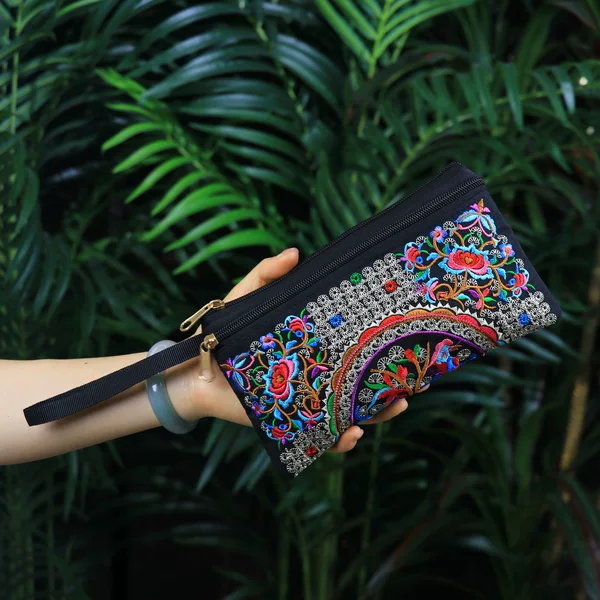 Ethnic Embroidered Hand Bag Chinese Style Mobile Phone Bag Coin Purse Fashion Casual Women's Embroidered Small Bag