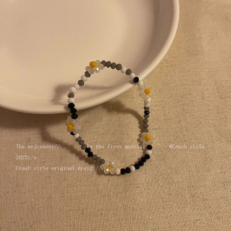 블랙 대비 꽃 팔찌