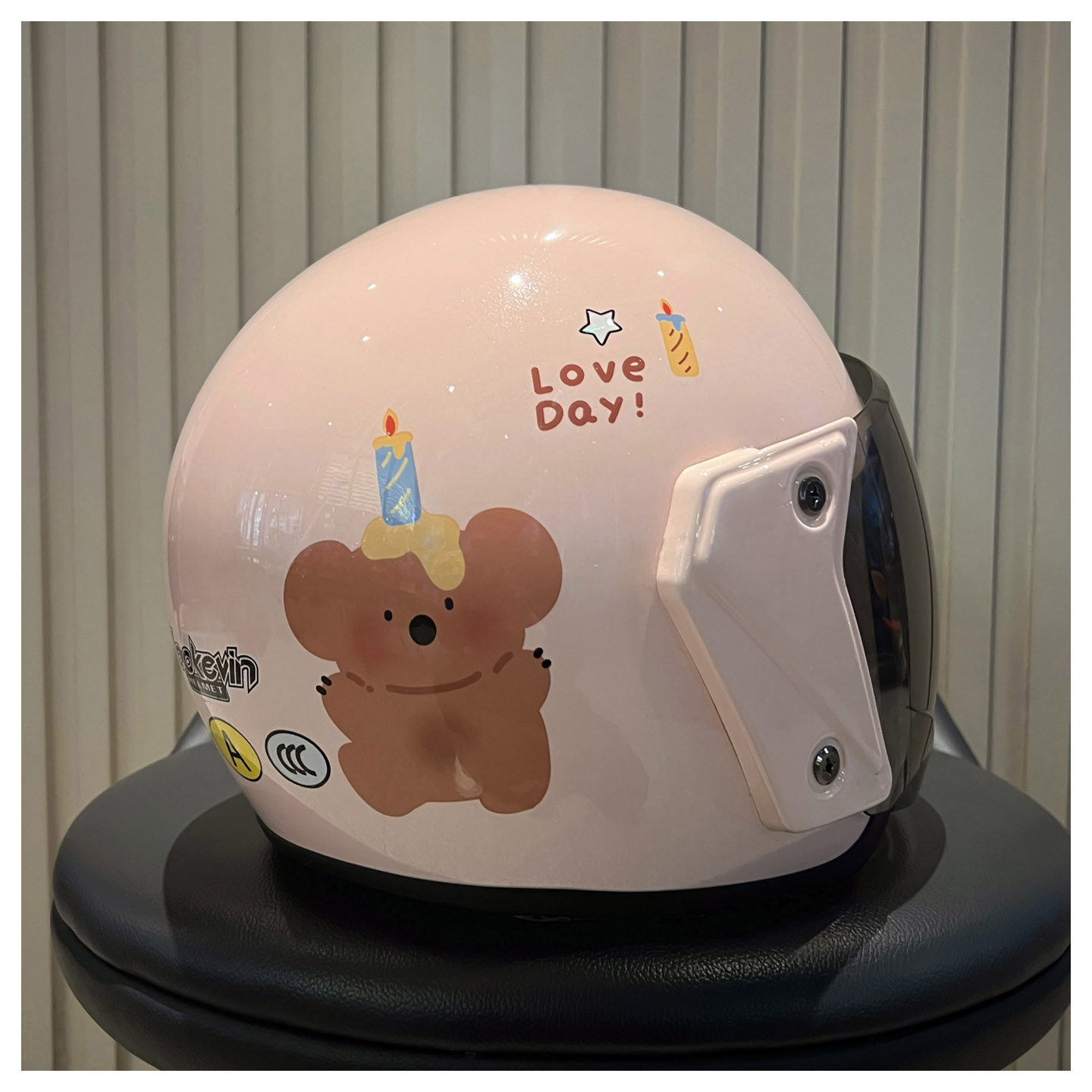 3C National Standard Certified Electric Vehicle Helmet, Men's and Women's Motorcycle Helmet, Four-Season Windproof Universal Cartoon Cute Safety Helmet