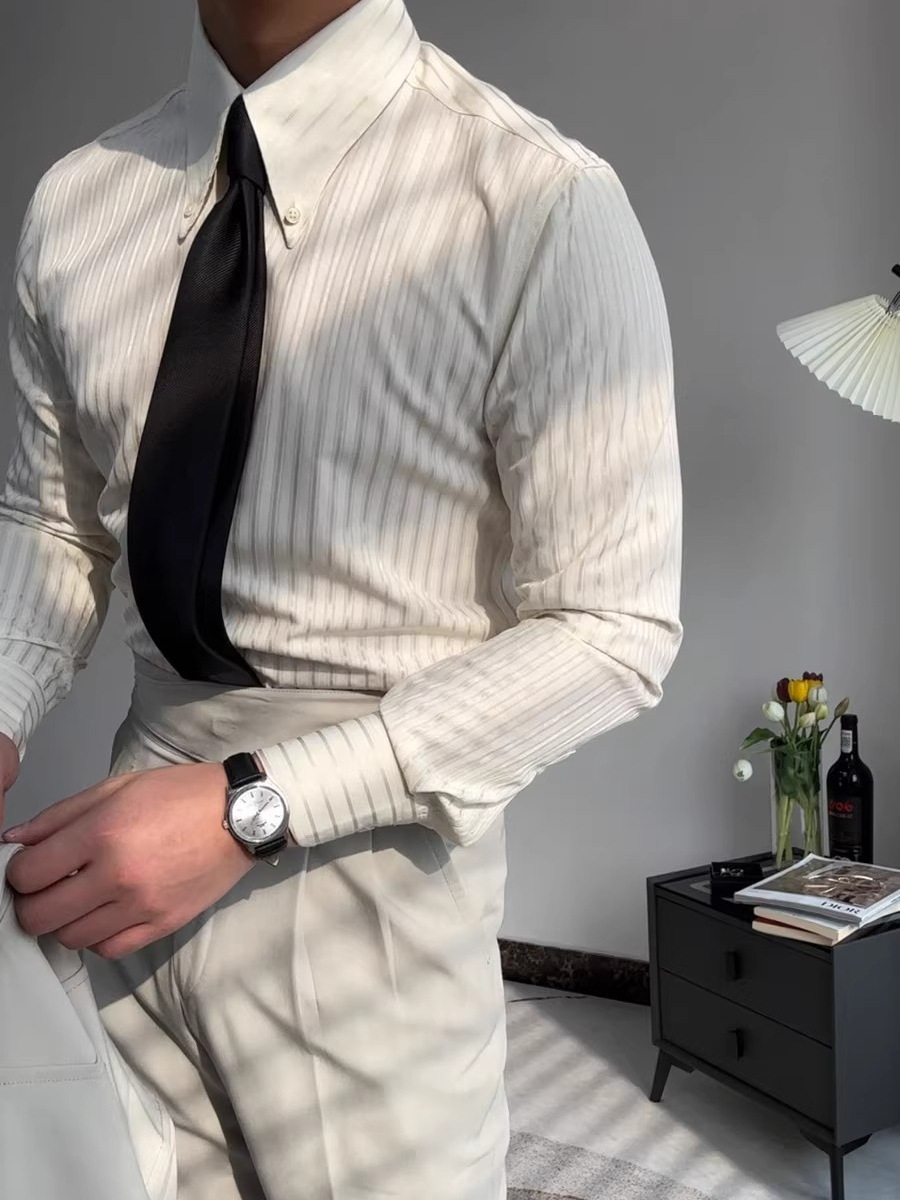 Apricot retro elegant shirt