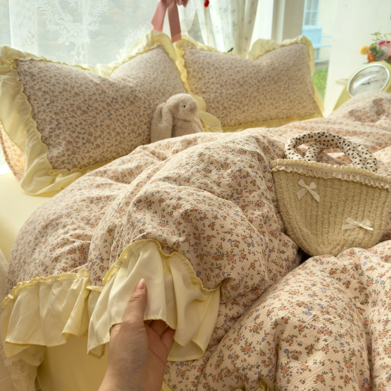 Una clase de encaje francés de cuatro piezas, sábanas de cama de tres piezas, ropa de cama de clase madre e infante, dormitorio, cama de cama de caseta