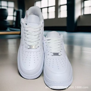 ����Ь ��ԭ�߰汾AF1��܊һ̖���Q���װ�Ь��Ů��͎��\��Ь���S