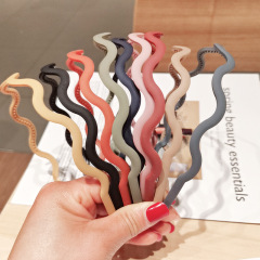 Korean-style multi-color chic all-match headband for neatly styling bangs and wispy strands—Korean forest-inspired, toothed, non-slip wave-shaped hair clip/headdress