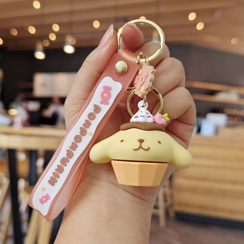 Sanrio snack familia de dibujos animados llaveros bolsas escolares colgantes muñeca máquina pequeños regalos llaveros de automóviles pequeños accesorios