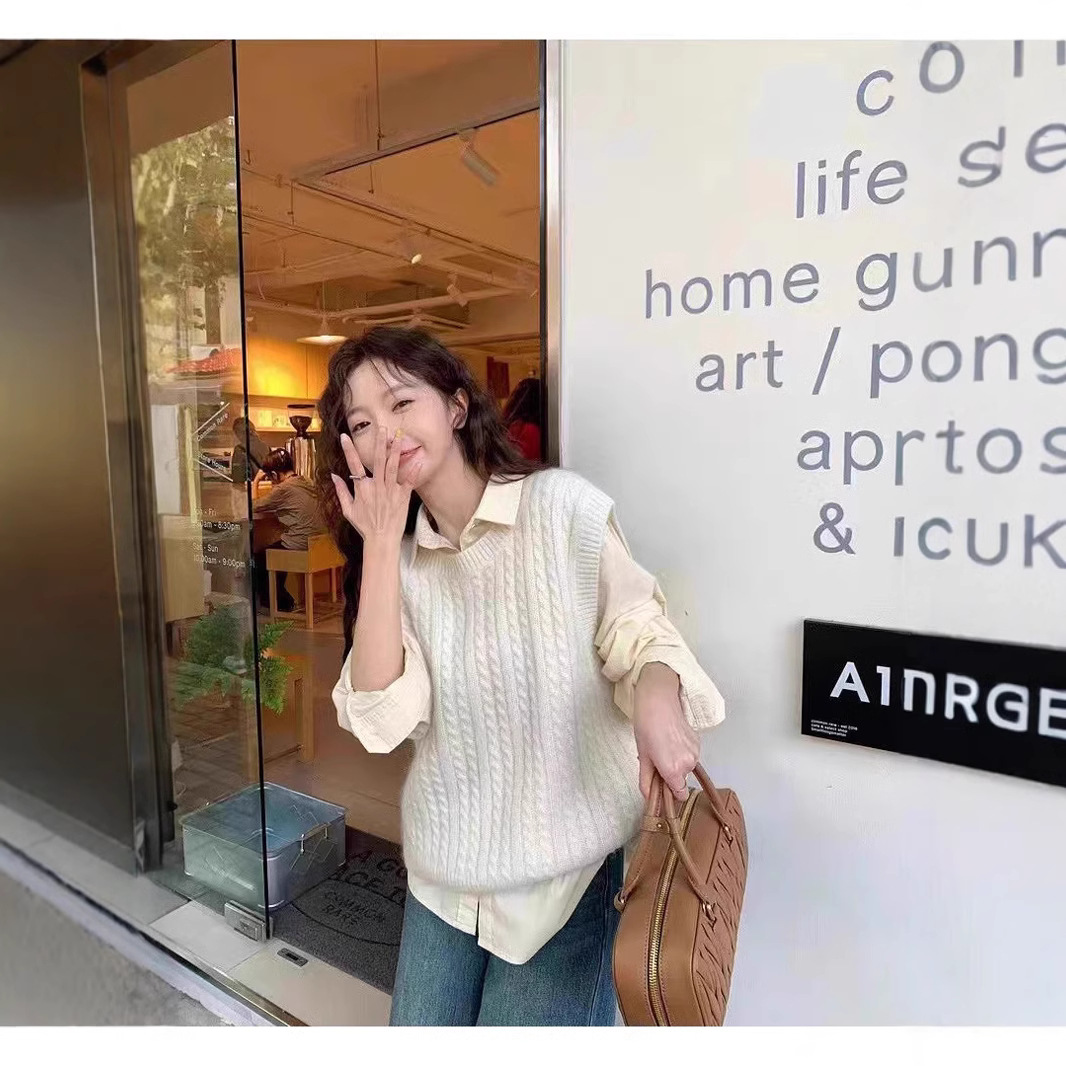 100 양모 니트 트위스트 조끼 여성의 가을 및 겨울 스택 셔츠 외부 왁스 코트 슬리밍 솔리드 컬러 울 조끼 트렌디